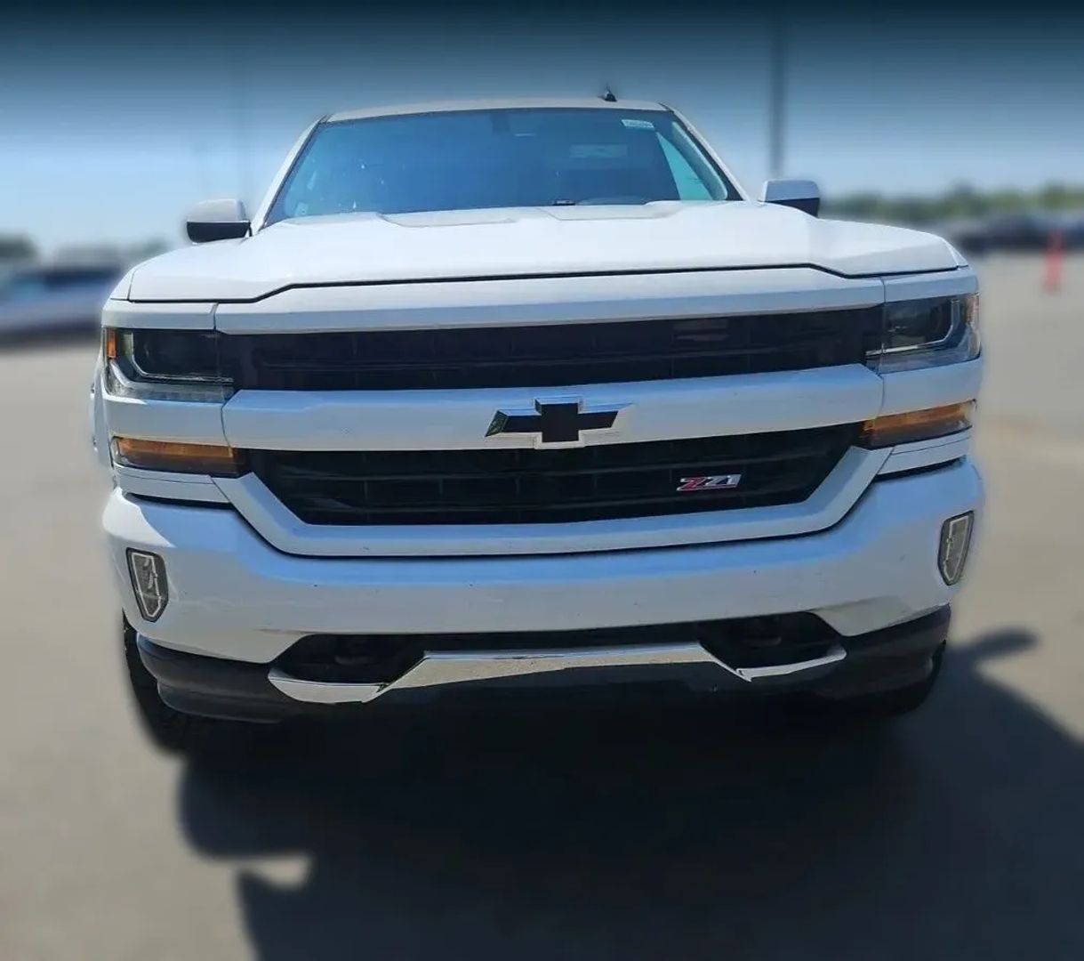 chevrolet silverado 1500 2018 3GCUKREC8JG528921 image chevrolet silverado 1500 2018 3GCUKREC8JG528921 image